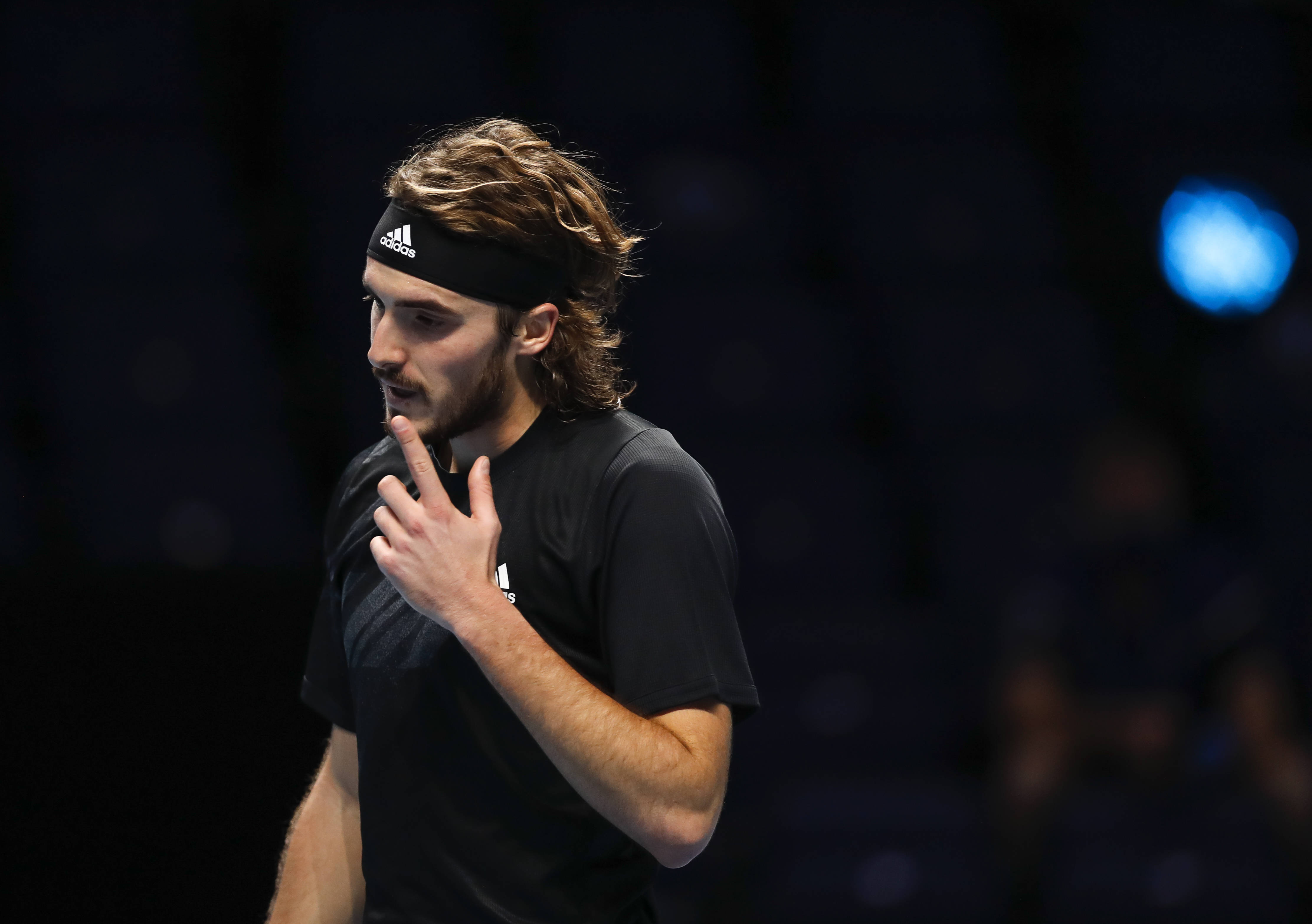 温网翻盘ATP总决赛,西西帕斯统治全场 温网翻盘ATP总决赛,西西帕斯统治全场