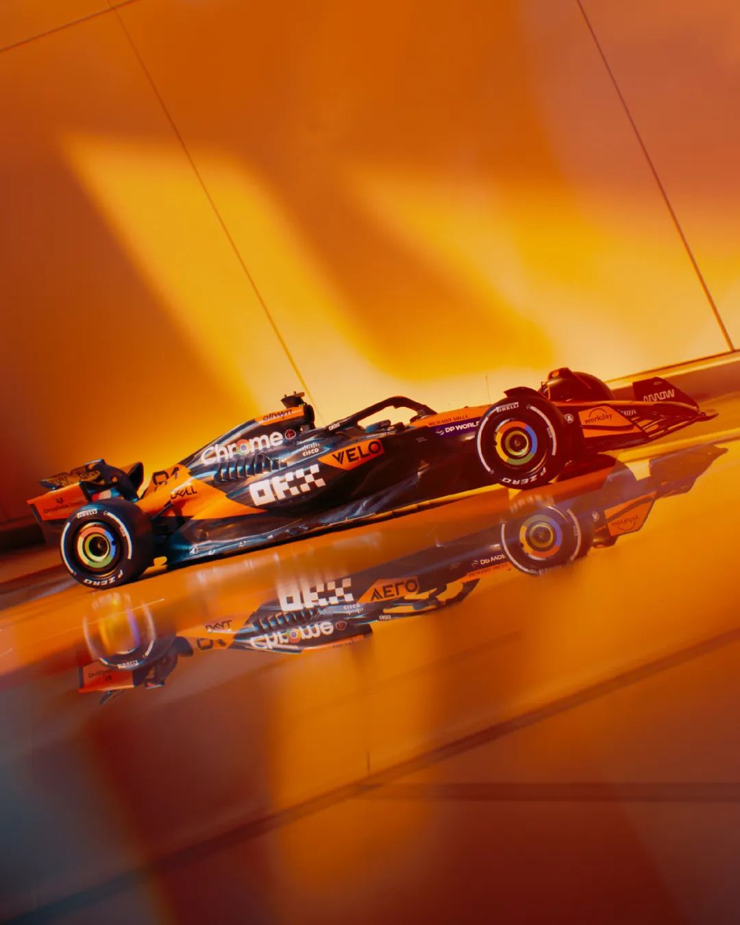 哈斯车队鏖战红牛车队,皮亚斯特里扛起全队 哈斯车队鏖战红牛车队,皮亚斯特里扛起全队