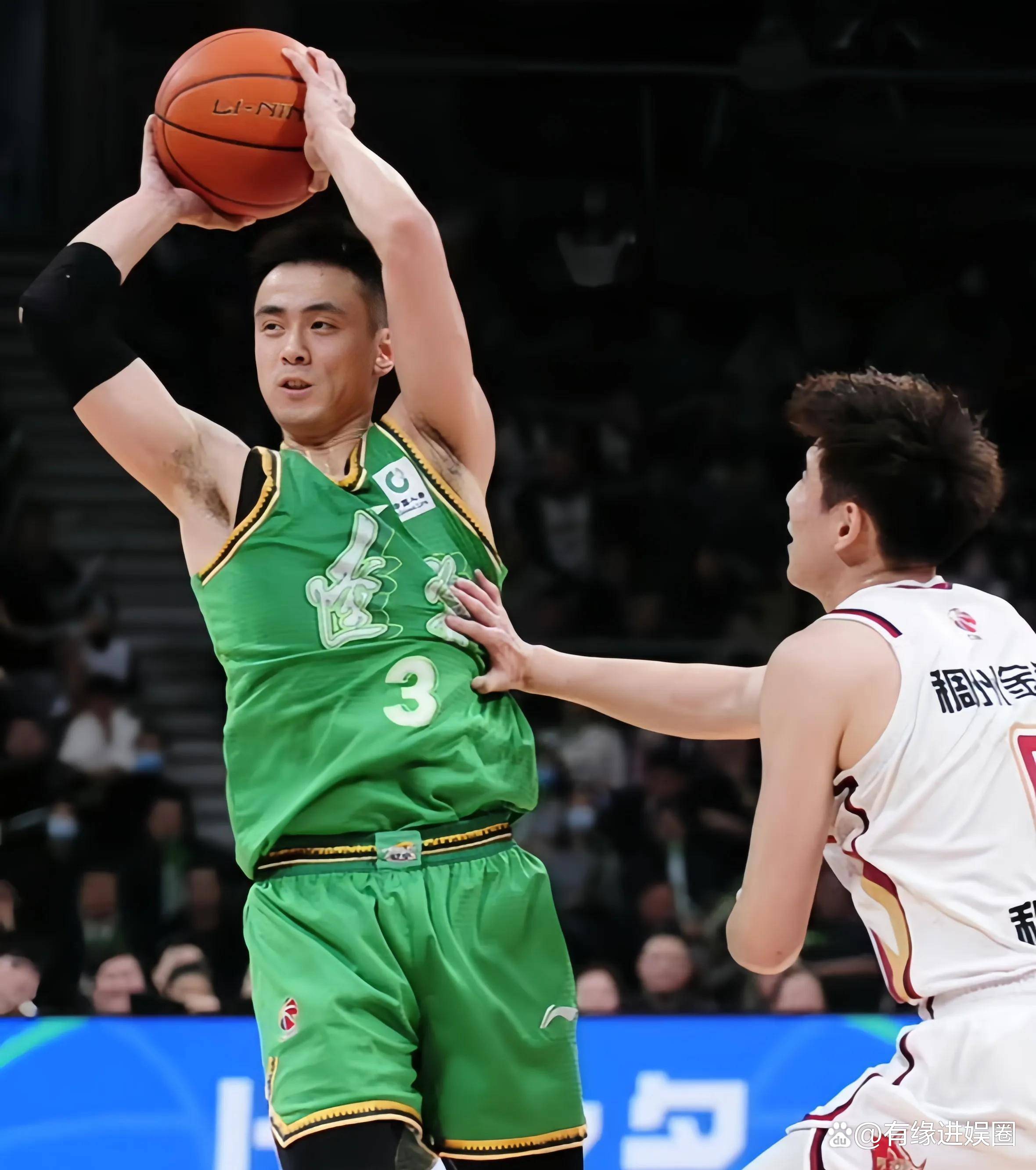 新疆队完胜篮网,郭艾伦关键制胜 新疆队完胜篮网,郭艾伦关键制胜