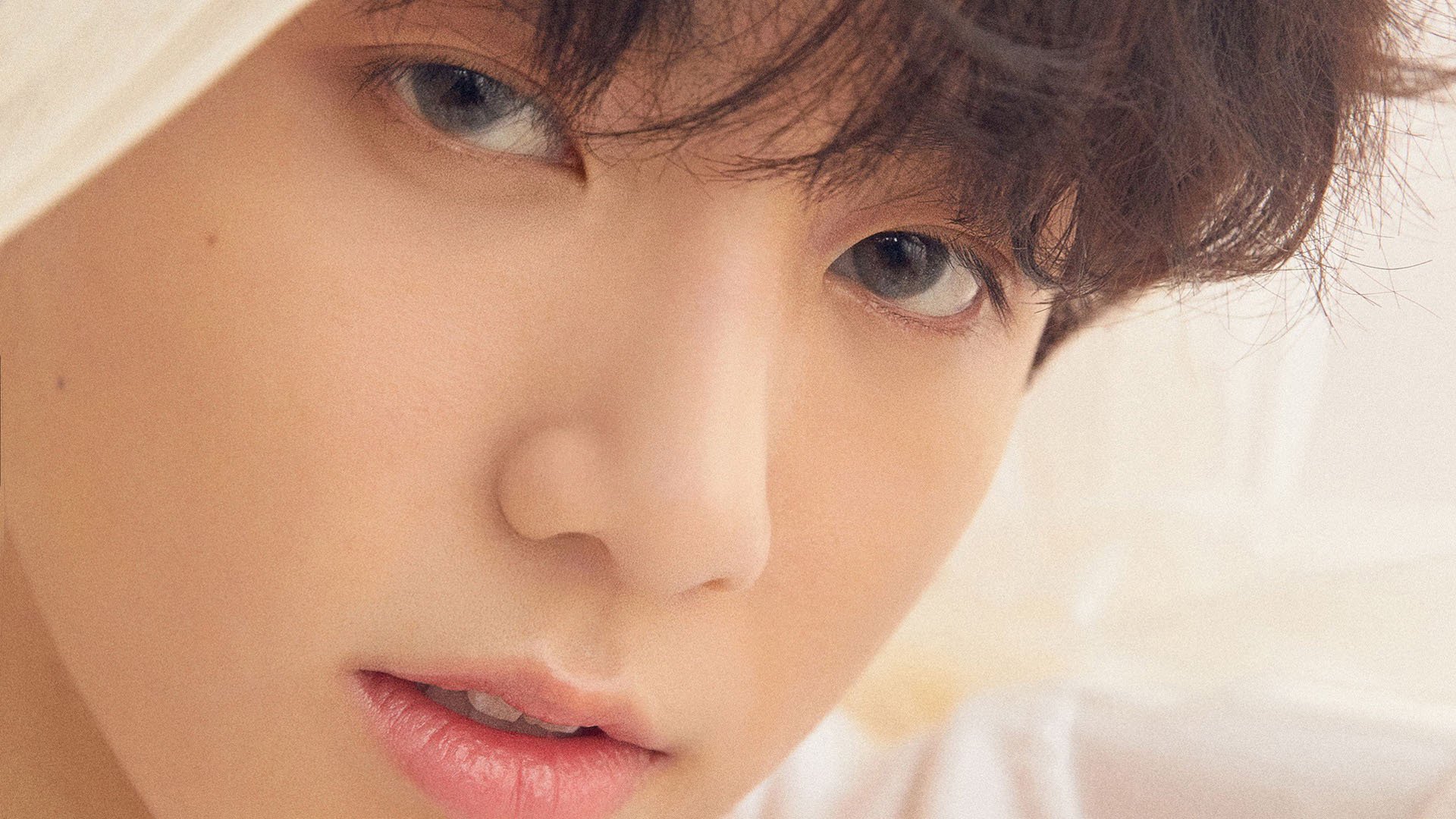 球场没有边界，曼城的窒息围攻与恩比德的冰火轰鸣，同一种力量如何终结比赛？